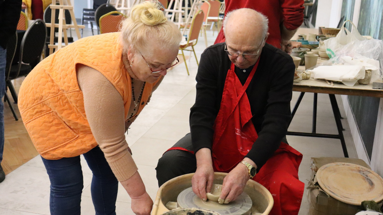 Spoločné iniciatívy samospráv - Obec Kapušany a Gmina Miejsce Piastowe - Spoločné medzigeneračné iniciatívy: jednodňová návšteva u poľského partnera 12. 5. 2025 Spoločné iniciatívy samospráv - Obec Kapušany a Gmina Miejsce Piastowe - Spoločné medzigeneračné iniciatívy: jednodňová návšteva u poľského partnera 12. 5. 2025 Spoločné iniciatívy samospráv - Obec Kapušany a Gmina Miejsce Piastowe - Spoločné medzigeneračné iniciatívy: jednodňová návšteva u poľského partnera 12. 5. 2025 Spoločné iniciatívy samospráv - Obec Kapušany a Gmina Miejsce Piastowe - Spoločné medzigeneračné iniciatívy: jednodňová návšteva u poľského partnera 12. 5. 2025